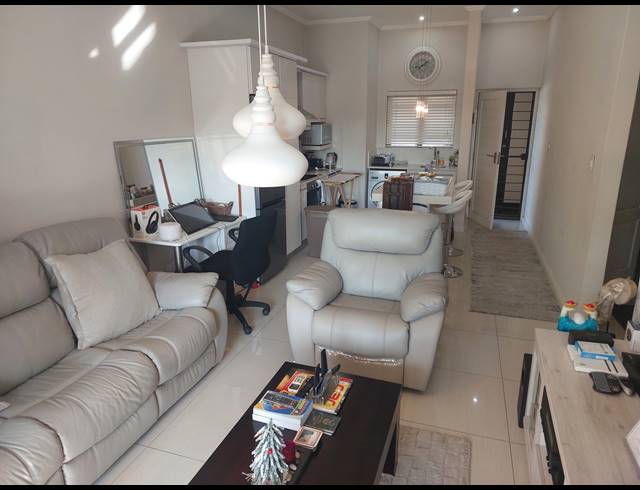 2 BEDROOM APARTMENT FOR SALE IN WESTVILLE